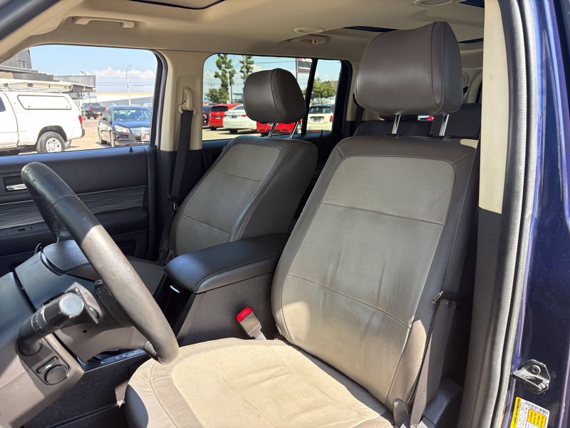Ford Flex Vehicle Full-screen Gallery Image 16