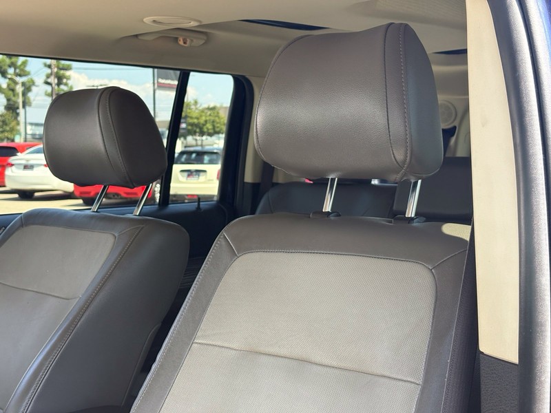 Ford Flex Vehicle Full-screen Gallery Image 17