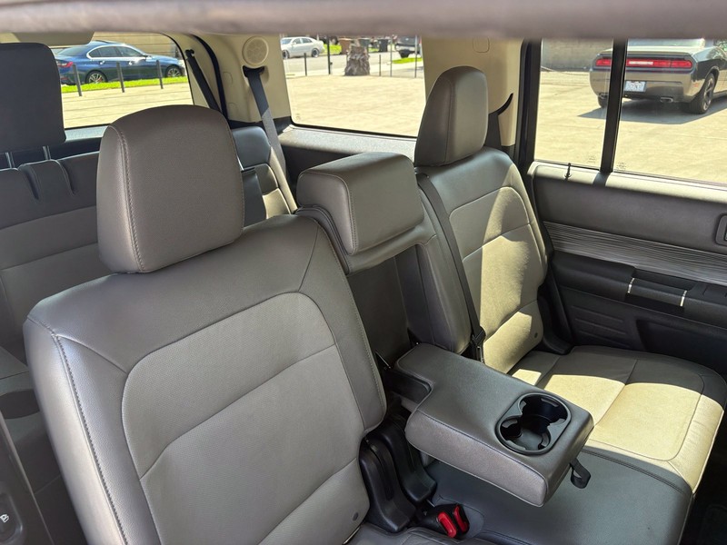 Ford Flex Vehicle Full-screen Gallery Image 20