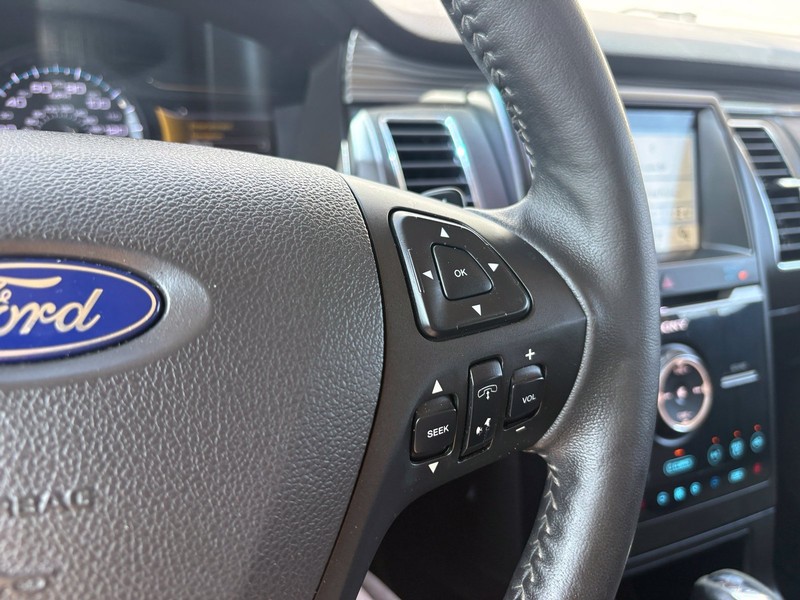 Ford Flex Vehicle Full-screen Gallery Image 26