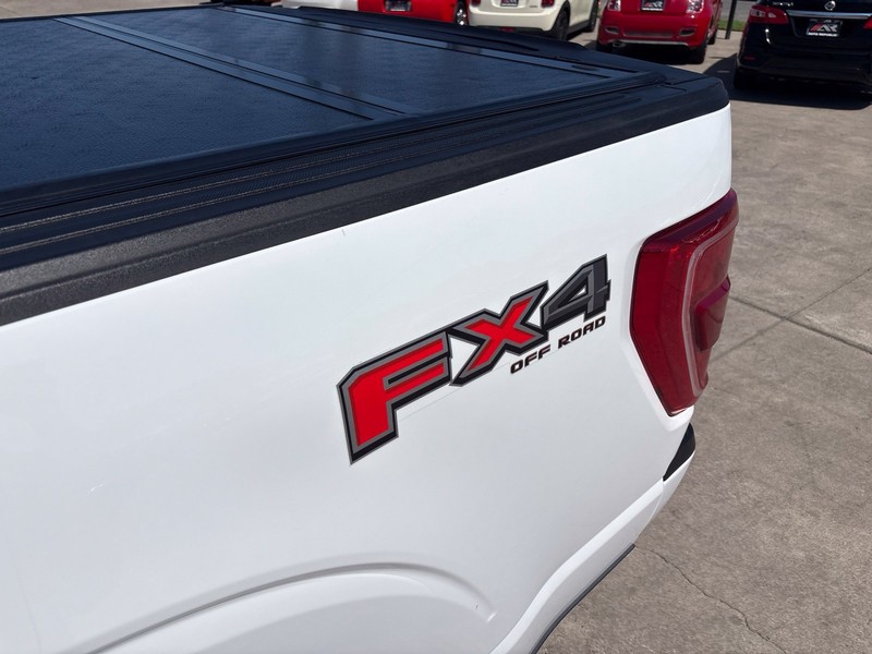 Ford F-150 Vehicle Full-screen Gallery Image 10