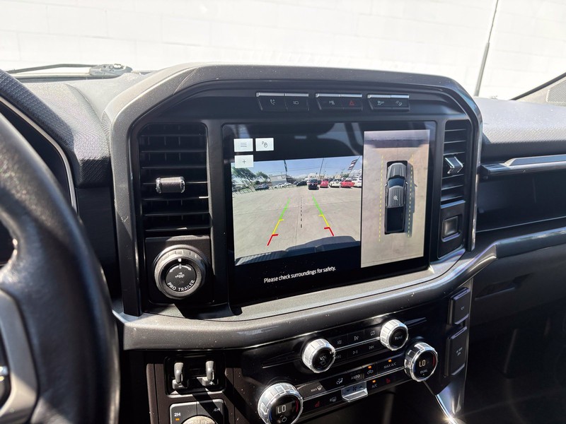 Ford F-150 Vehicle Full-screen Gallery Image 27