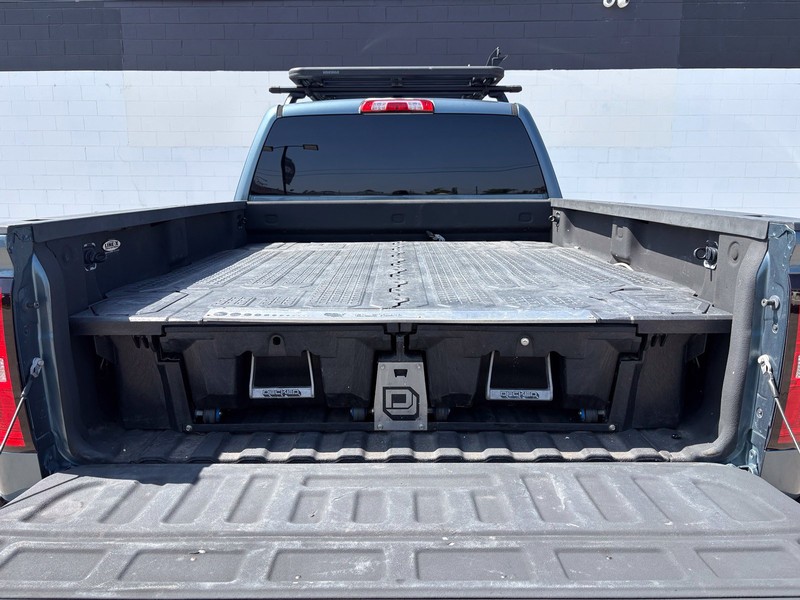 GMC Sierra 2500HD Vehicle Full-screen Gallery Image 08