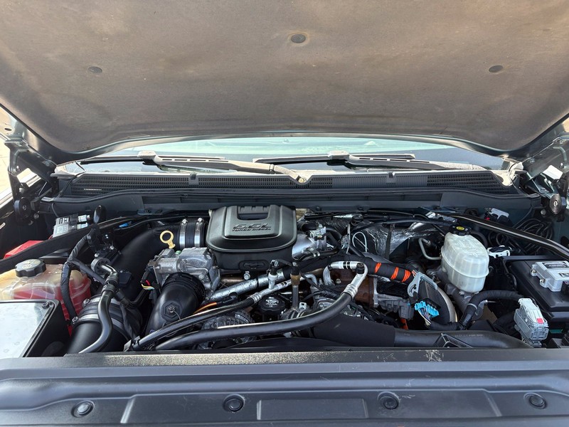GMC Sierra 2500HD Vehicle Full-screen Gallery Image 14