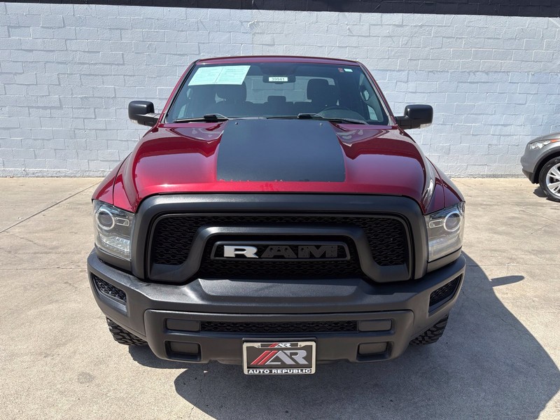 Ram 1500 Classic Vehicle Full-screen Gallery Image 03