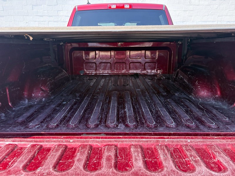 Ram 1500 Classic Vehicle Full-screen Gallery Image 08