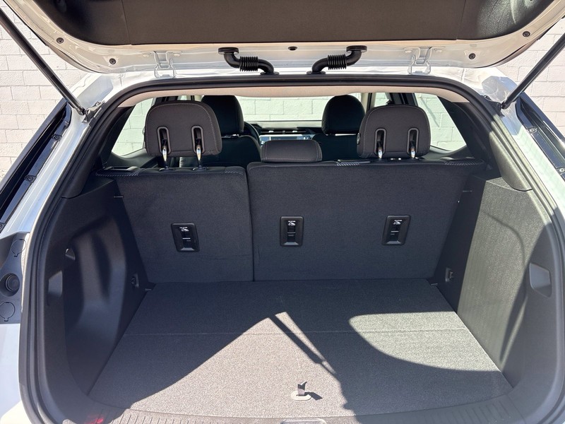 Chevrolet Bolt Vehicle Full-screen Gallery Image 08