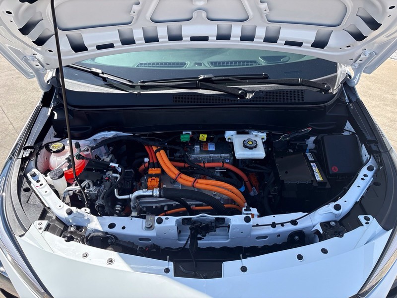 Chevrolet Bolt Vehicle Full-screen Gallery Image 12