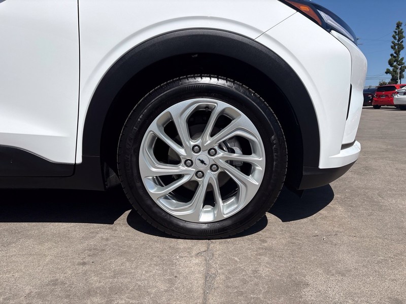 Chevrolet Bolt Vehicle Full-screen Gallery Image 13