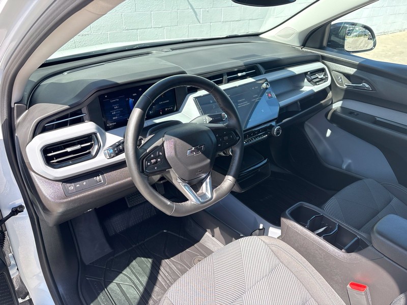 Chevrolet Bolt Vehicle Full-screen Gallery Image 15