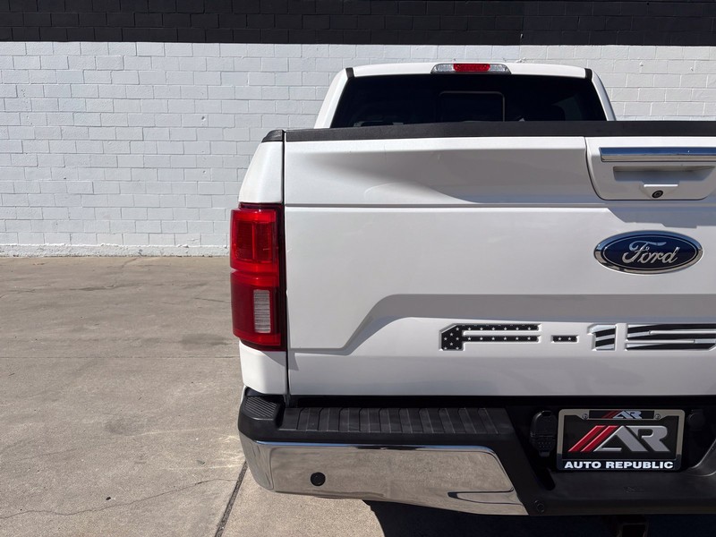 Ford F-150 Vehicle Full-screen Gallery Image 07