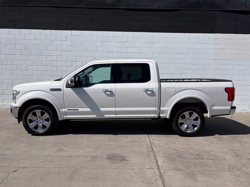 Ford F-150 Vehicle Full-screen Gallery Image 09