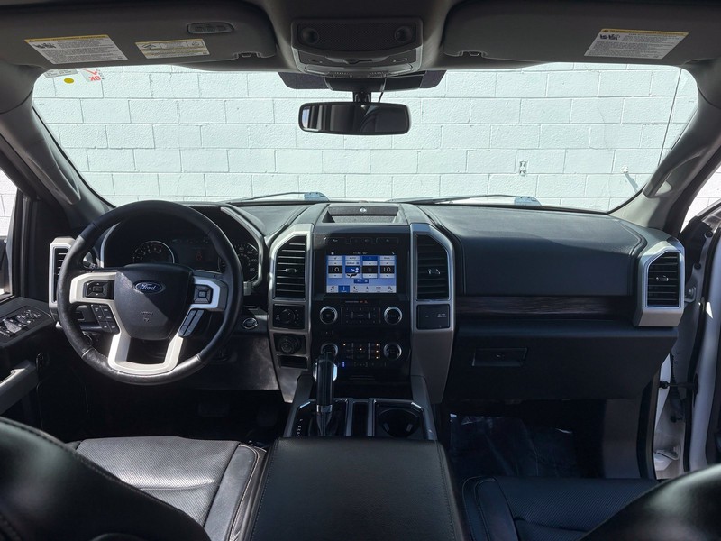 Ford F-150 Vehicle Full-screen Gallery Image 21