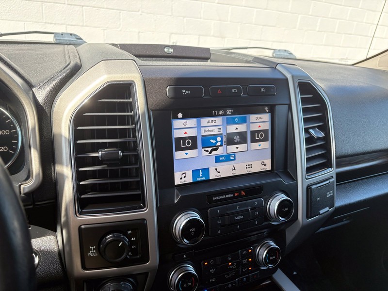 Ford F-150 Vehicle Full-screen Gallery Image 27