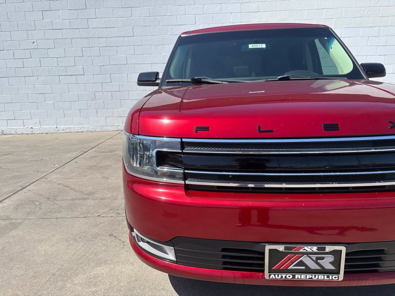 Ford Flex Vehicle Full-screen Gallery Image 03