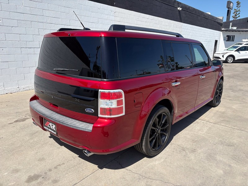 Ford Flex Vehicle Full-screen Gallery Image 05
