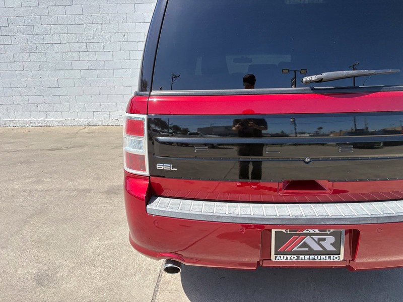 Ford Flex Vehicle Full-screen Gallery Image 07