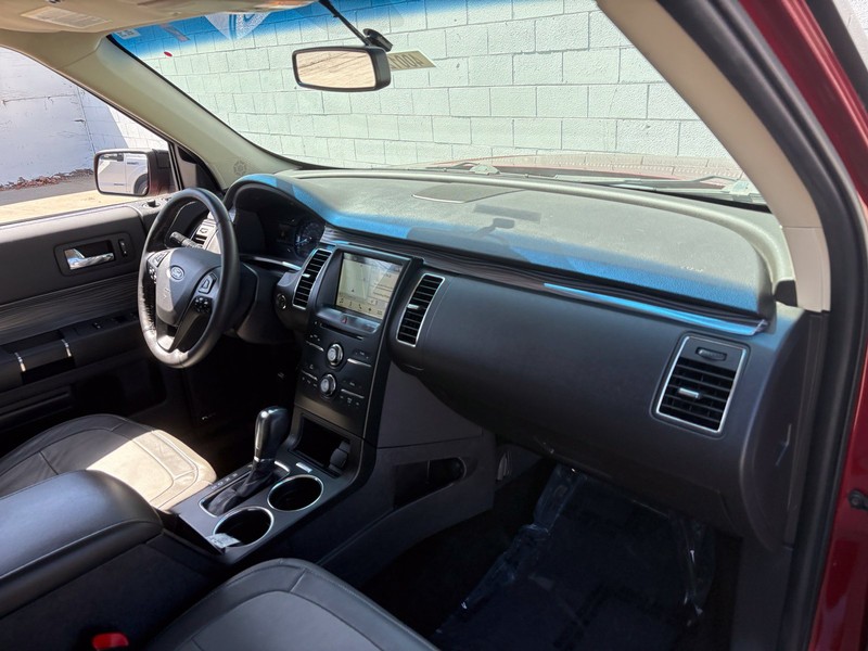 Ford Flex Vehicle Full-screen Gallery Image 18