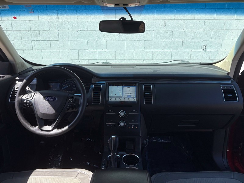 Ford Flex Vehicle Full-screen Gallery Image 22