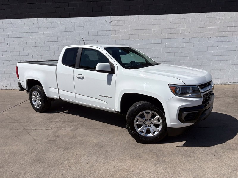 Chevrolet Colorado Vehicle Full-screen Gallery Image 02