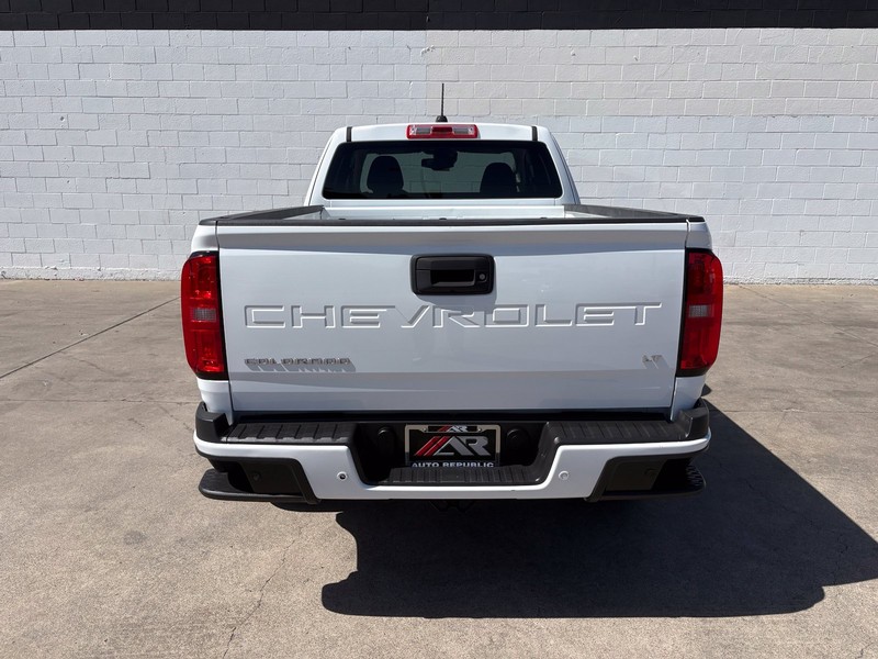 Chevrolet Colorado Vehicle Full-screen Gallery Image 06