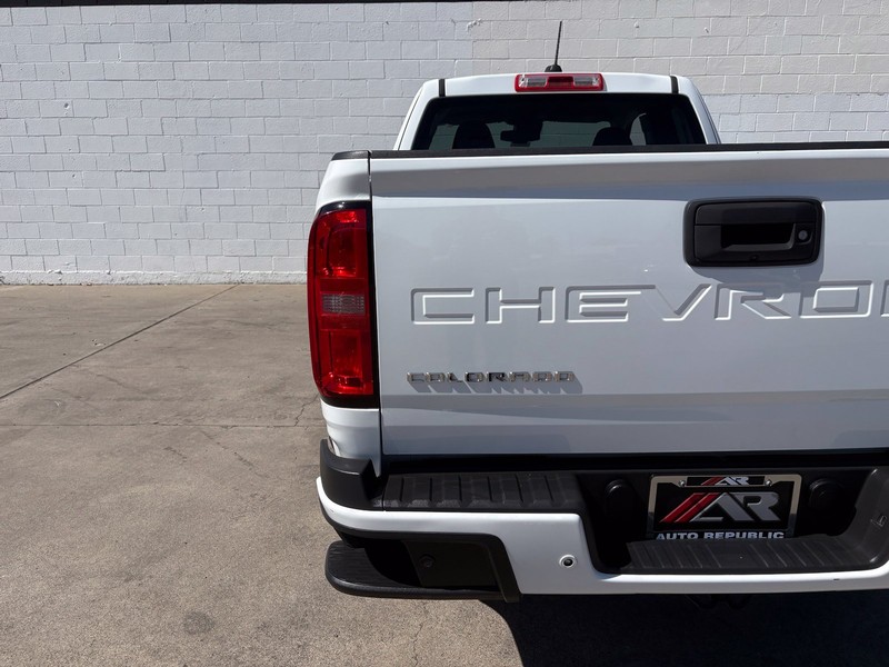 Chevrolet Colorado Vehicle Full-screen Gallery Image 07