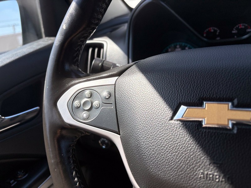 Chevrolet Colorado Vehicle Full-screen Gallery Image 24