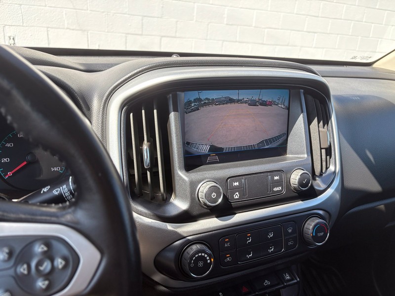 Chevrolet Colorado Vehicle Full-screen Gallery Image 28