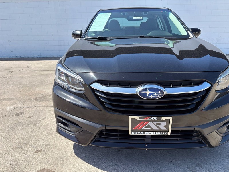 Subaru Legacy Vehicle Full-screen Gallery Image 03