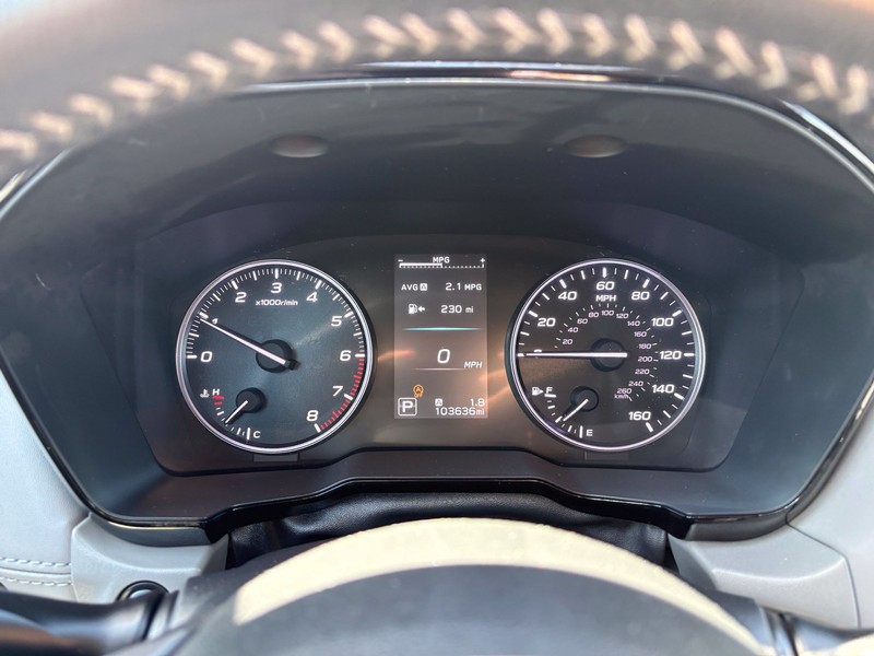 Subaru Legacy Vehicle Full-screen Gallery Image 22