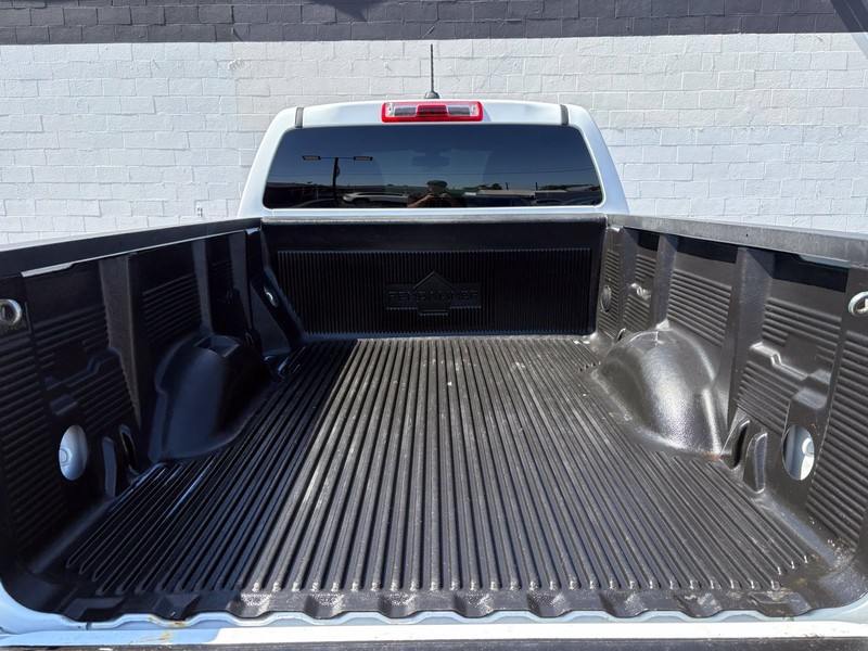 Chevrolet Colorado Vehicle Full-screen Gallery Image 08