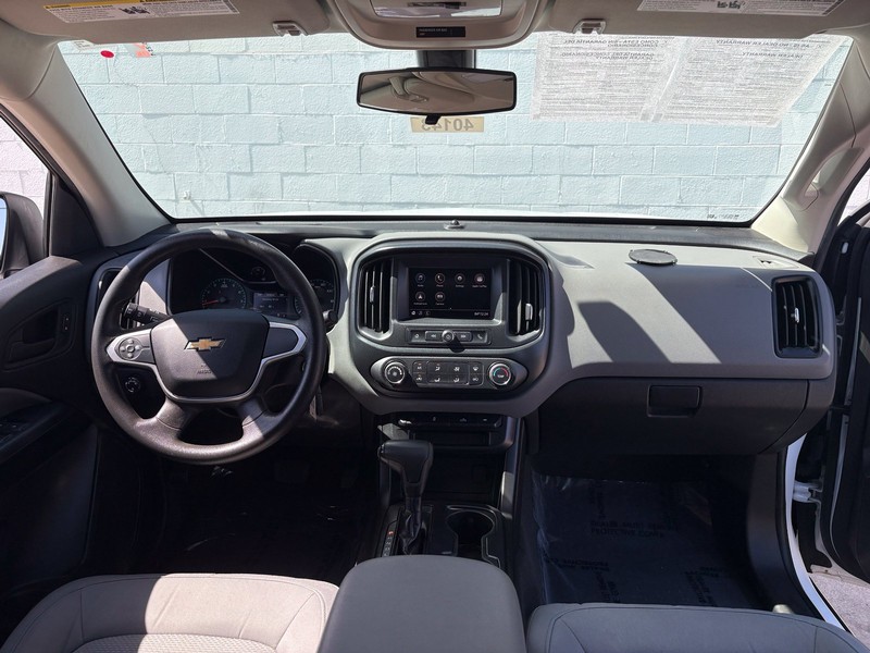 Chevrolet Colorado Vehicle Full-screen Gallery Image 21