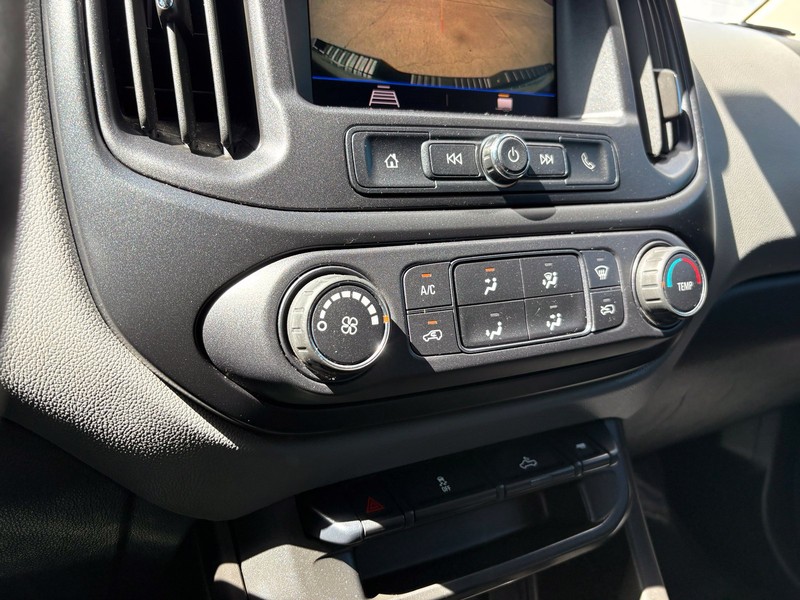 Chevrolet Colorado Vehicle Full-screen Gallery Image 28