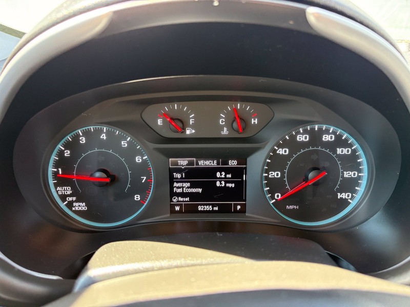 Chevrolet Malibu Vehicle Full-screen Gallery Image 22