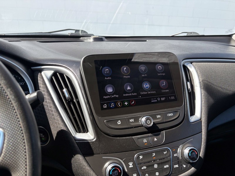 Chevrolet Malibu Vehicle Full-screen Gallery Image 27