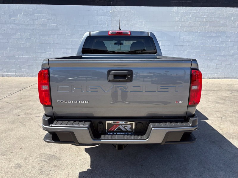 Chevrolet Colorado Vehicle Full-screen Gallery Image 07