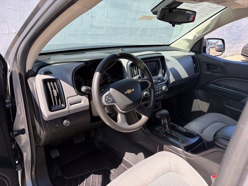 Chevrolet Colorado Vehicle Full-screen Gallery Image 15