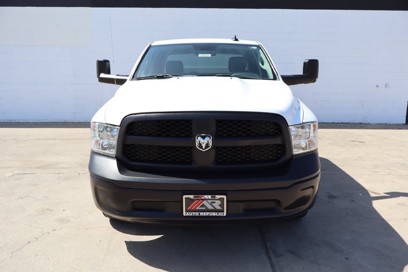 Ram 1500 Classic Vehicle Full-screen Gallery Image 03