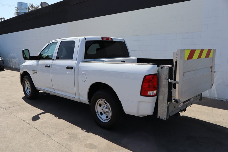 Ram 1500 Classic Vehicle Full-screen Gallery Image 10