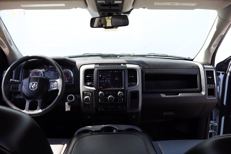 Ram 1500 Classic Vehicle Full-screen Gallery Image 22