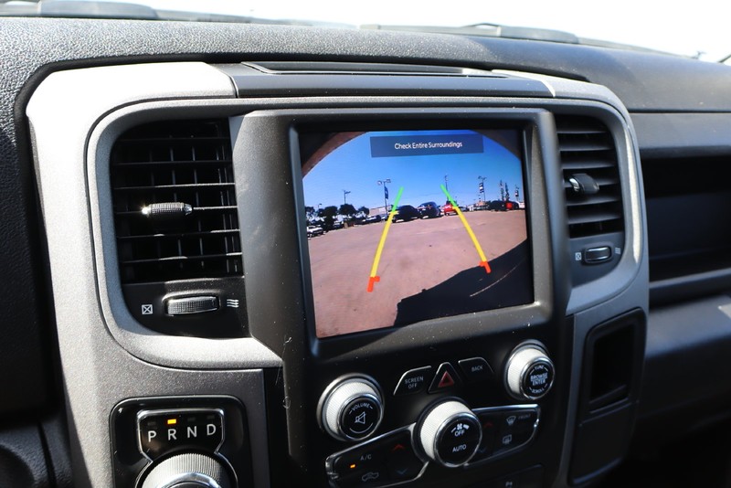 Ram 1500 Classic Vehicle Full-screen Gallery Image 29