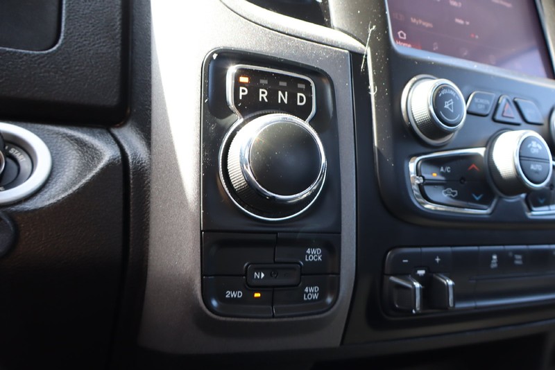 Ram 1500 Classic Vehicle Full-screen Gallery Image 30