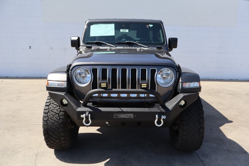 Jeep Wrangler Unlimited Vehicle Full-screen Gallery Image 02