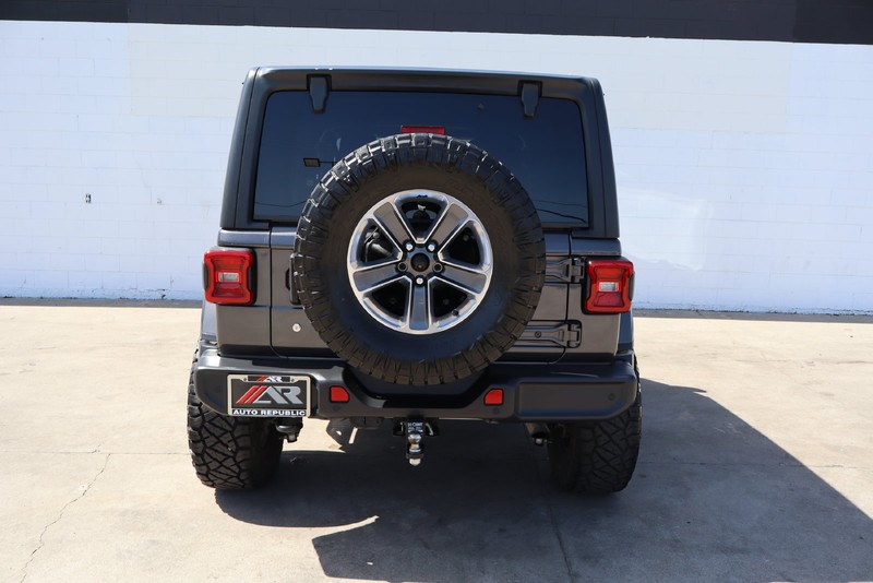Jeep Wrangler Unlimited Vehicle Full-screen Gallery Image 06