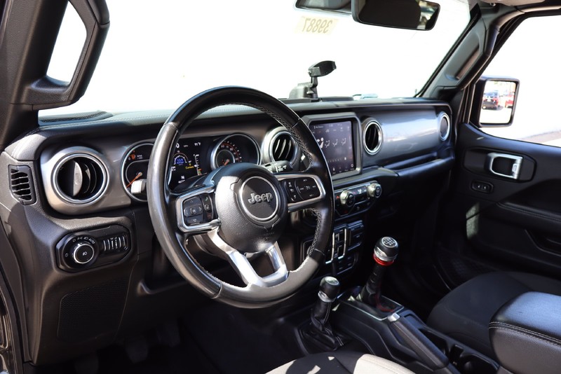 Jeep Wrangler Unlimited Vehicle Full-screen Gallery Image 15