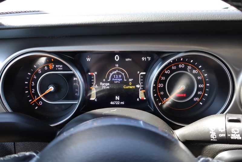 Jeep Wrangler Unlimited Vehicle Full-screen Gallery Image 22