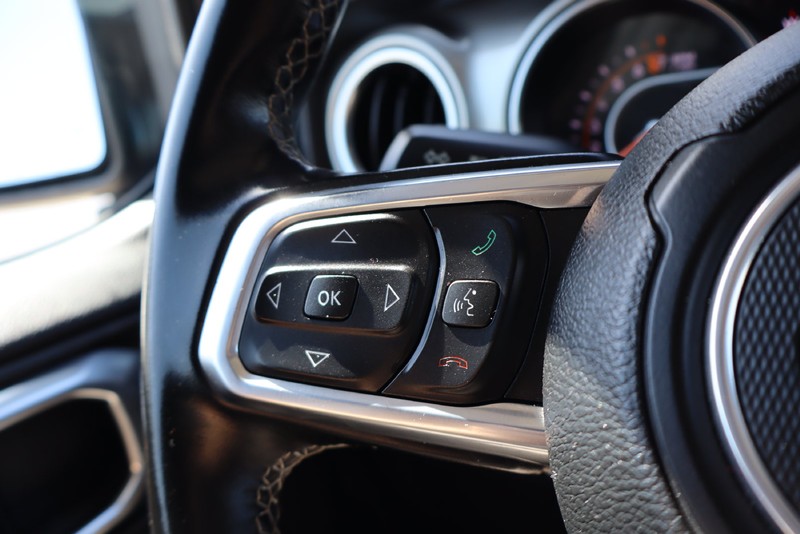 Jeep Wrangler Unlimited Vehicle Full-screen Gallery Image 24