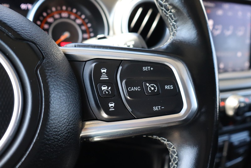 Jeep Wrangler Unlimited Vehicle Full-screen Gallery Image 25