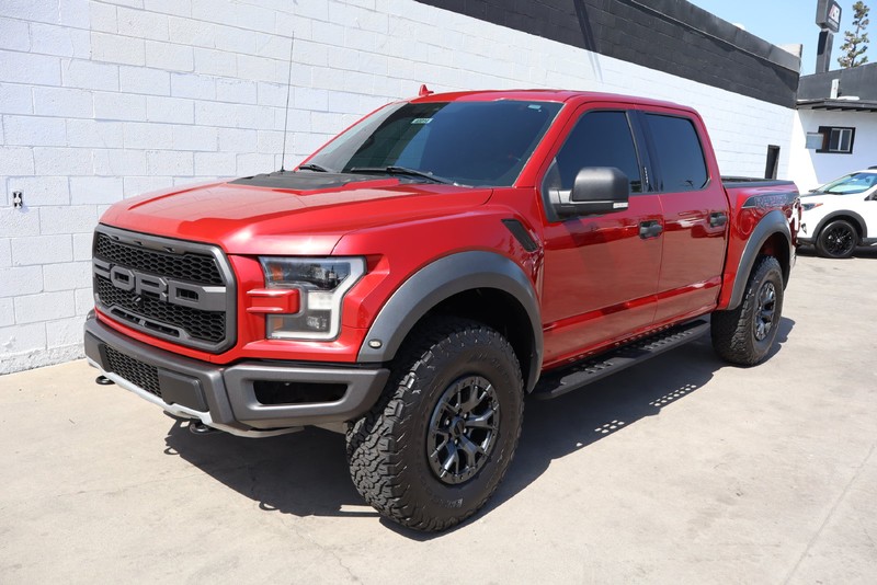 Ford F-150 Vehicle Full-screen Gallery Image 11