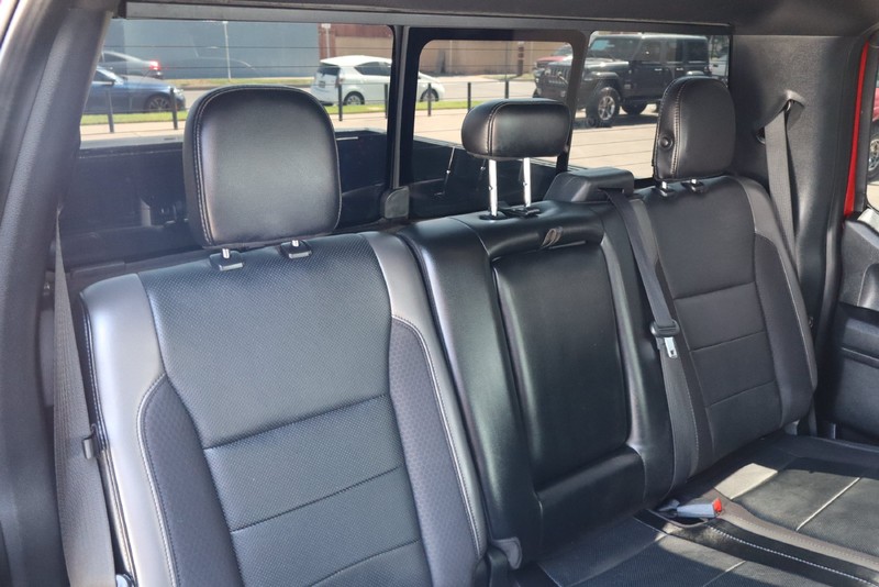 Ford F-150 Vehicle Full-screen Gallery Image 21